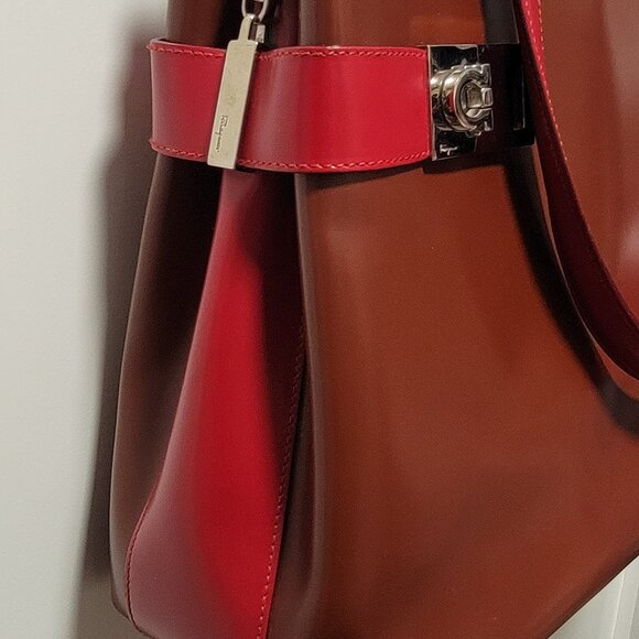Salvatore Ferragamo Patent Leather Tote Purse Cognac Burgundy Red Gold Crossbody - Picture 6 of 17